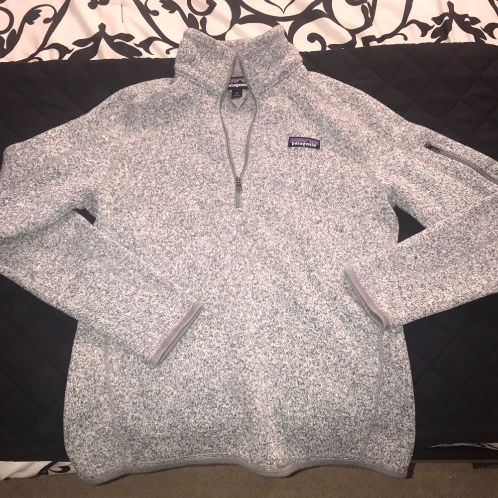 Women’s Patagonia Fleece- 1/4 zip